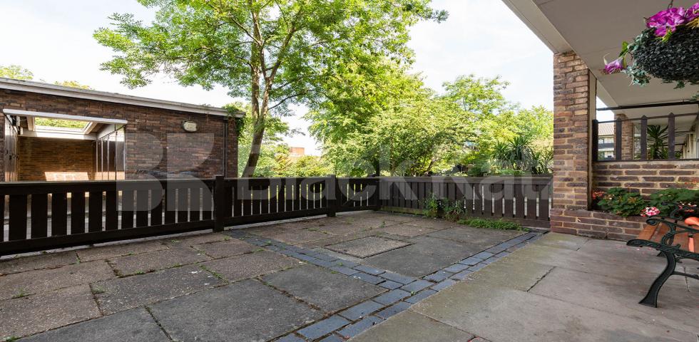 			SPLIT LEVEL 3 BEDROOM MAISONETTE, 3 Bedroom, 1 bath, 1 reception Ground Floor Maisonette			 Dalmeny Avenue, TUFNELL PARK